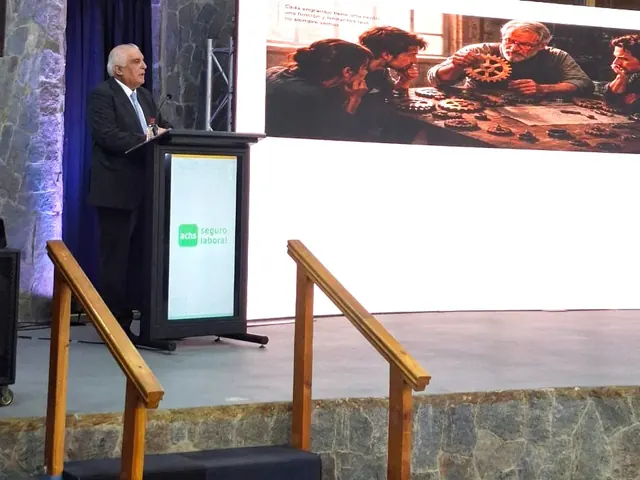 Exposición en el escenario del Nodo Los Andes del congreso LogiRed 2026
