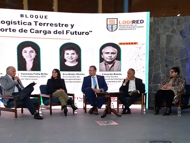 Panel “Logística Terrestre y Transporte de Carga del Futuro” durante el Nodo Los Andes
