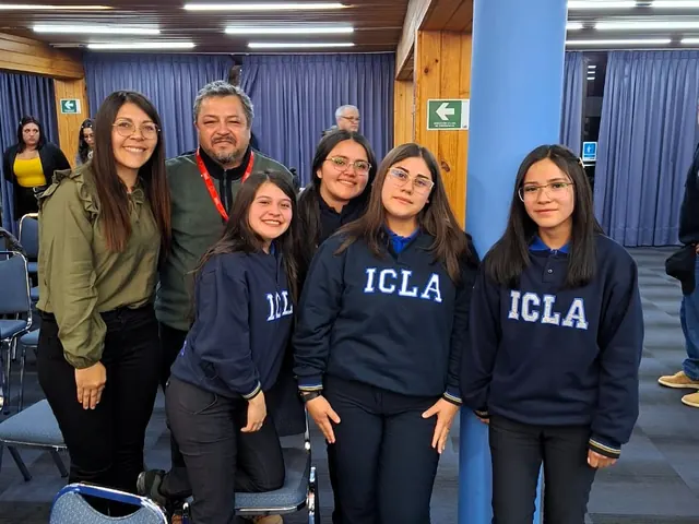 Grupo de estudiantes participantes en la jornada del Nodo Los Andes